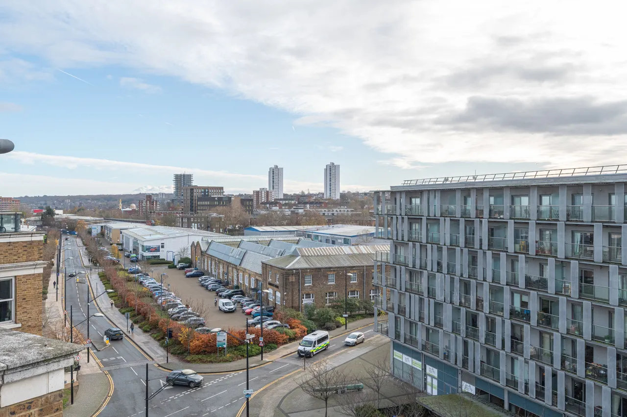 Flat 175, Building 22, Cadogan Road, London, photo 12