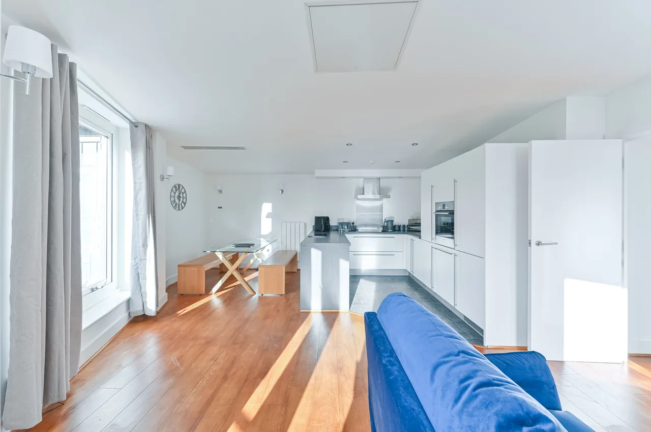 Flat 175, Building 22, Cadogan Road, London, photo 4