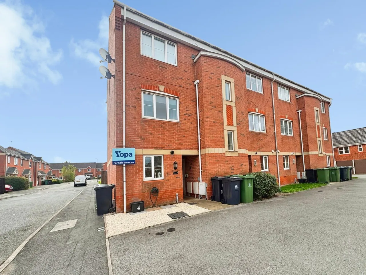 3 bed flat for sale, Bourne Drive, Nottingham, NG16