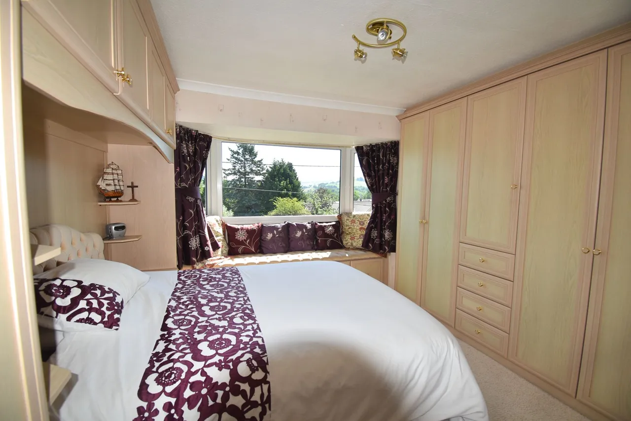 Whaley Bridge, High Peak, photo 13