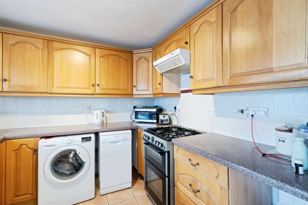 Churchill Walk, Bognor Regis, PO21, photo 2