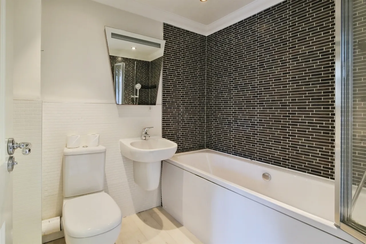 Coldharbour Lane, Salisbury, photo 8