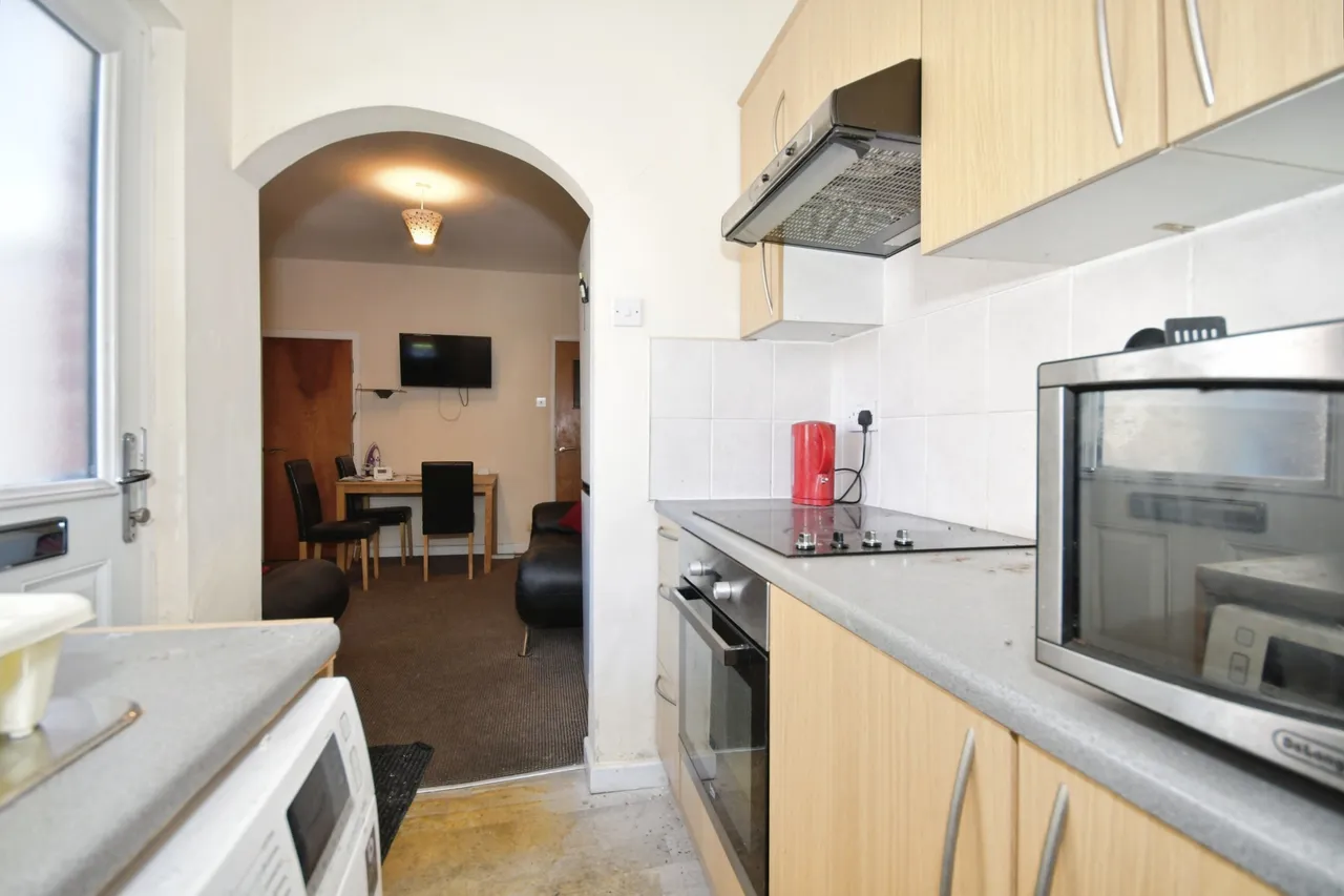 Edmund Road, Sheffield, photo 2