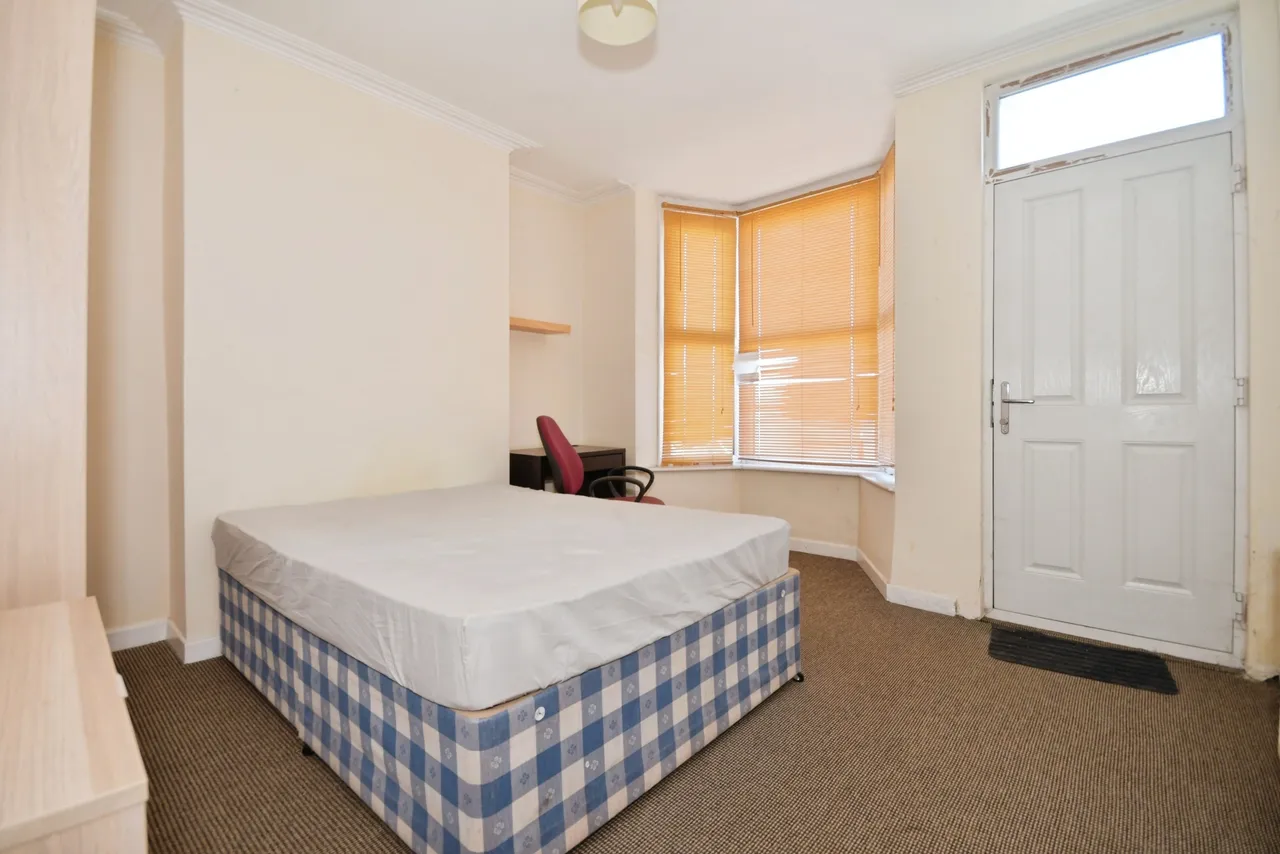 Edmund Road, Sheffield, photo 5