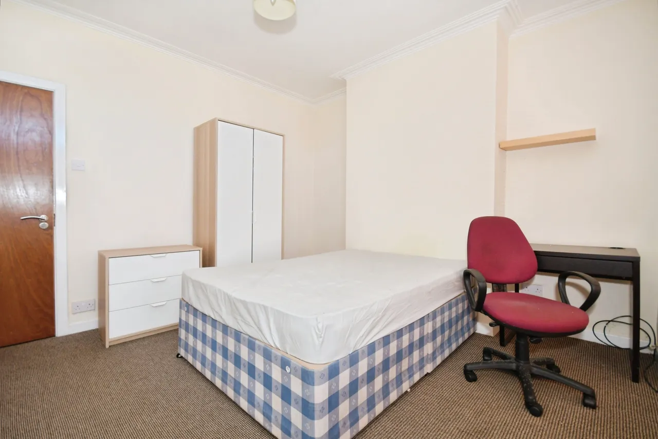 Edmund Road, Sheffield, photo 6
