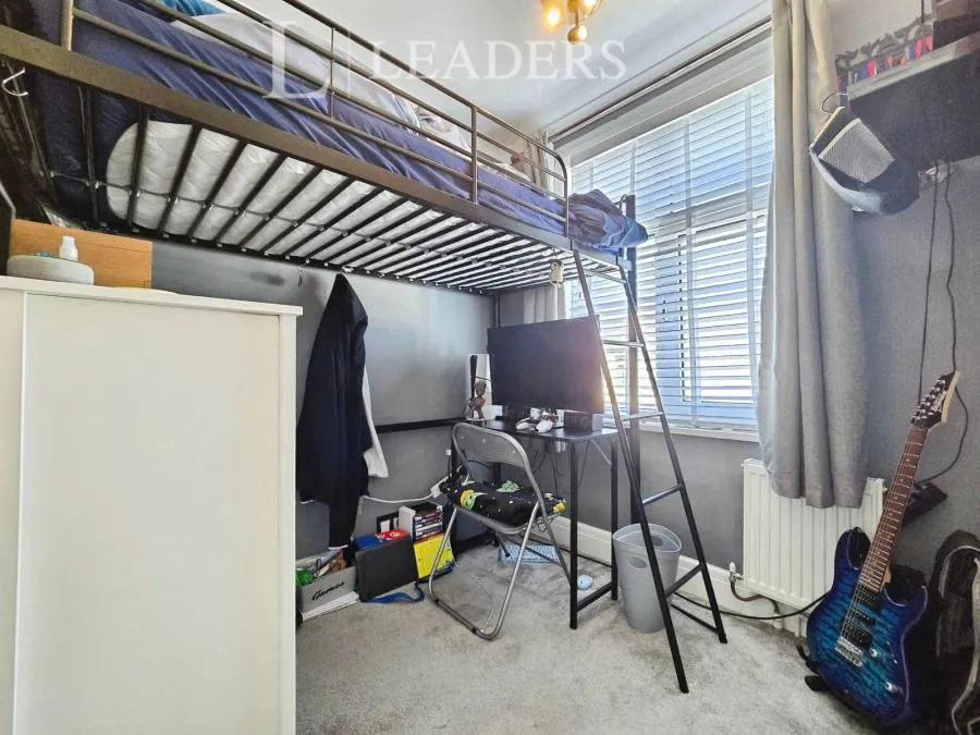 Lovett Road, Portsmouth, PO3, photo 12