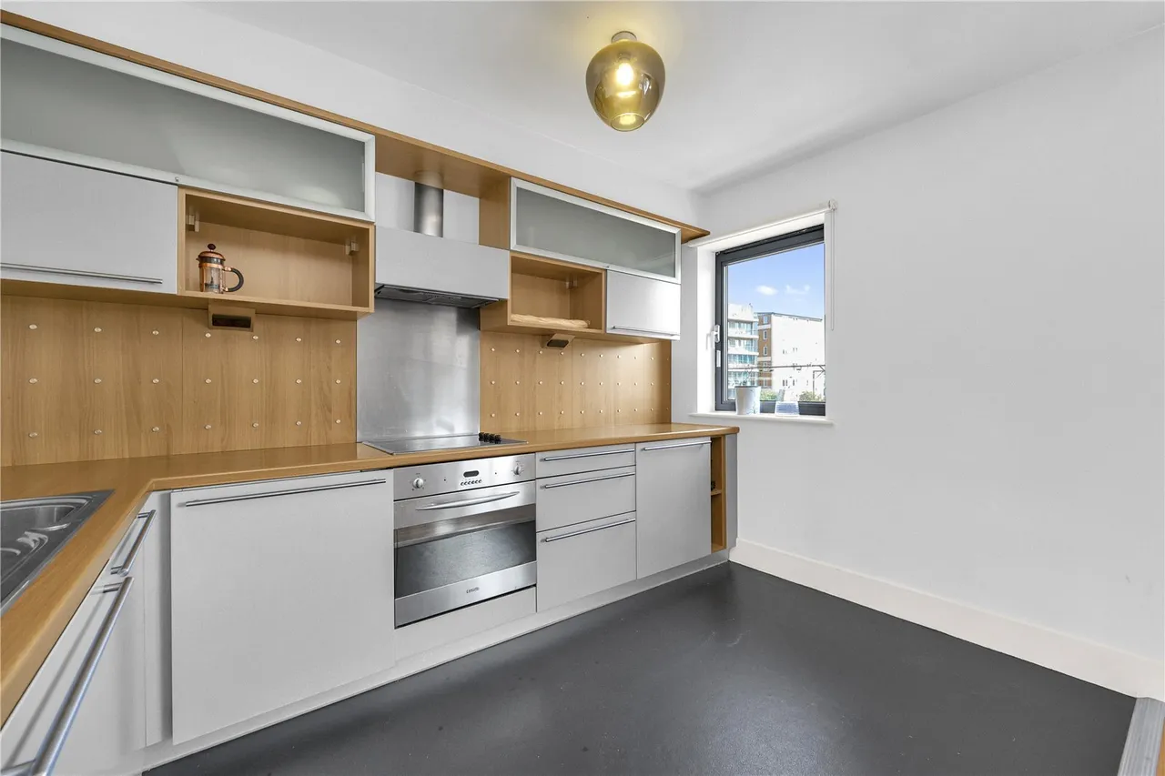 Cable Street, London, E1W, photo 12