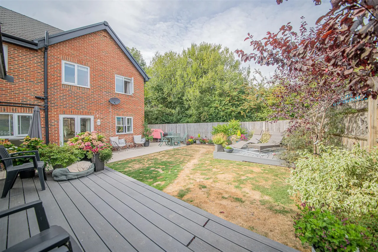 Mead Lane, Horton Heath, Eastleigh, SO50 7HS, photo 16