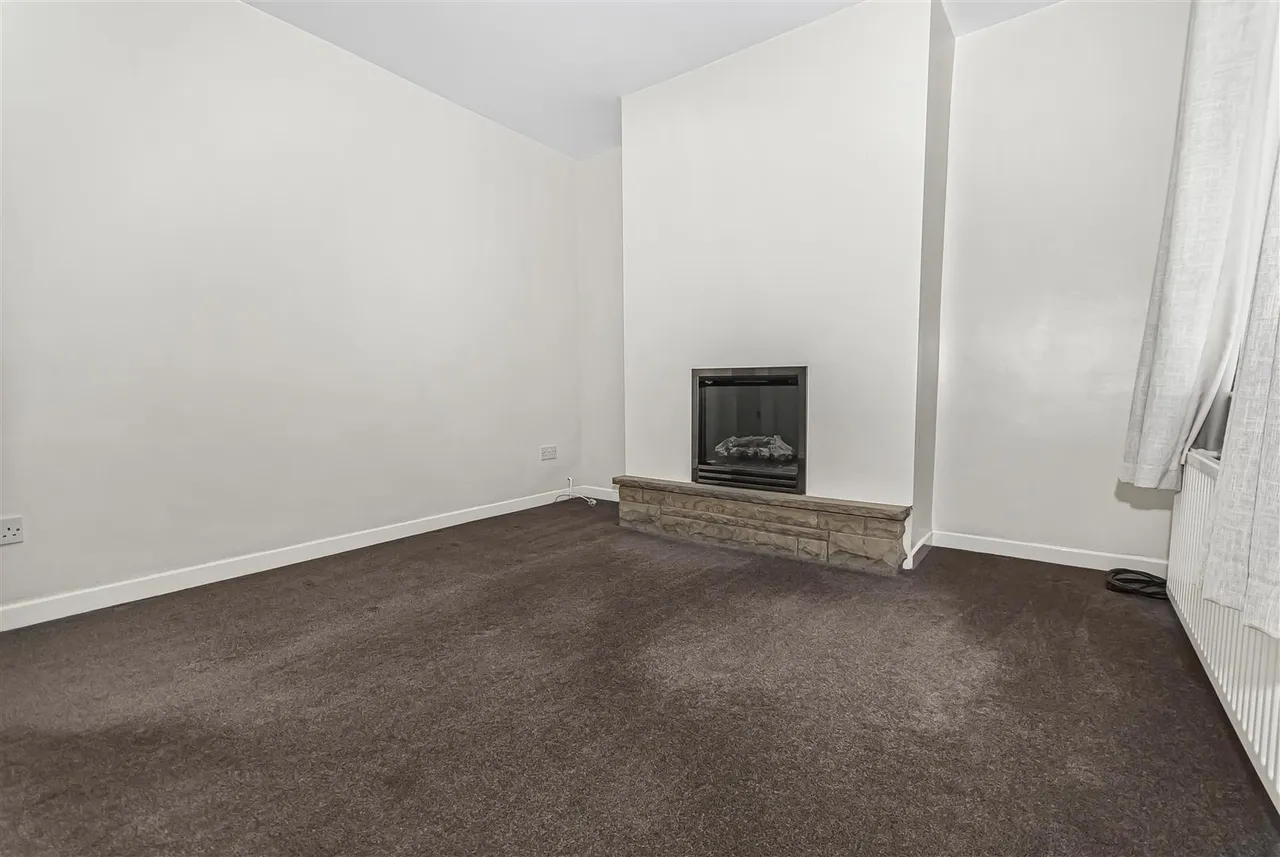 Dundee Lane, Ramsbottom, Bury, BL0 9HL, photo 4