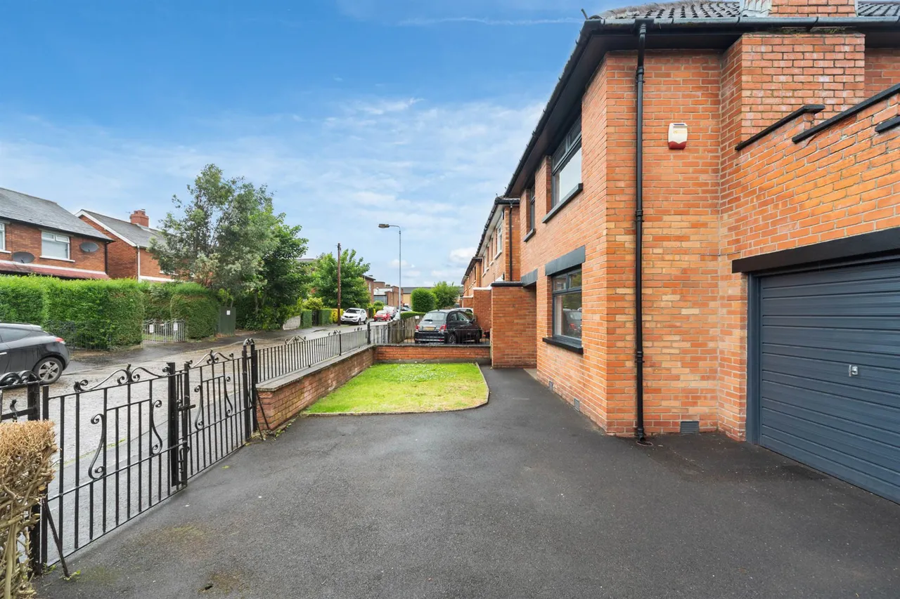 Pasadena Gardens, Ballyhackamore, BT5, photo 20