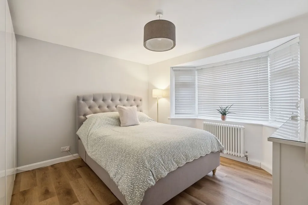 New Road, Bourne End SL8 5BH, photo 9