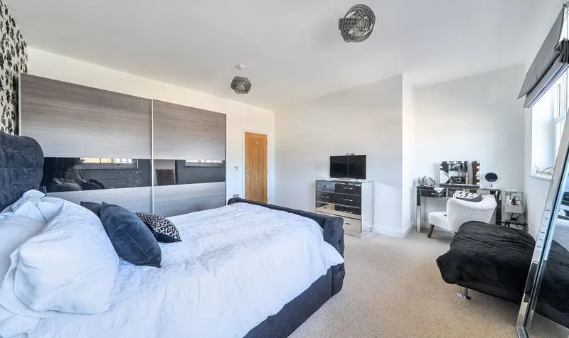 Grosvenor Road, Epsom, KT18, photo 14