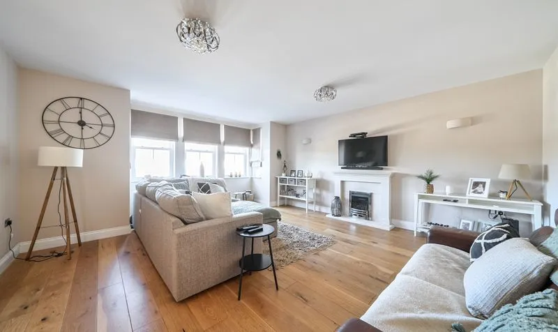 Grosvenor Road, Epsom, KT18, photo 5
