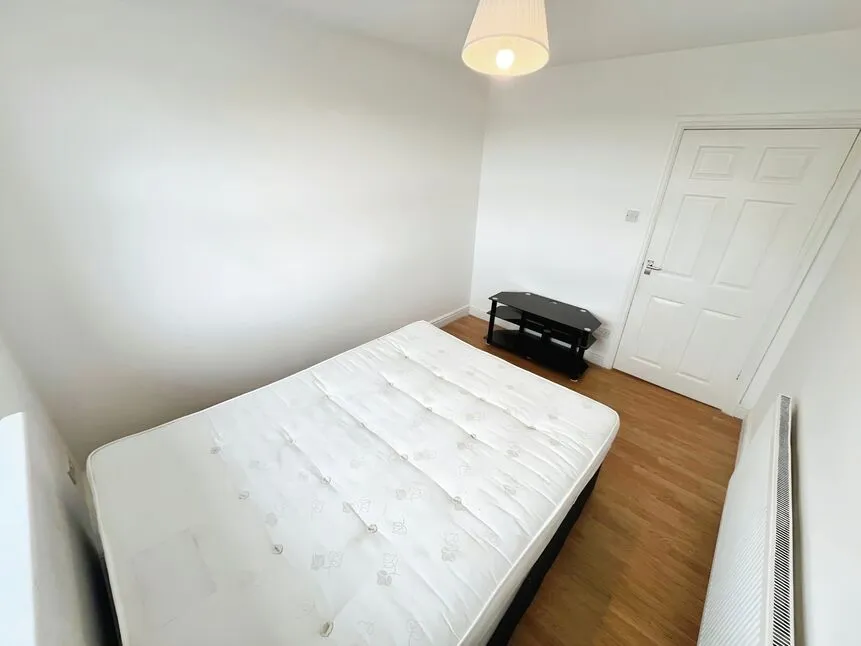 Chester Road, Talke, ST7, photo 7
