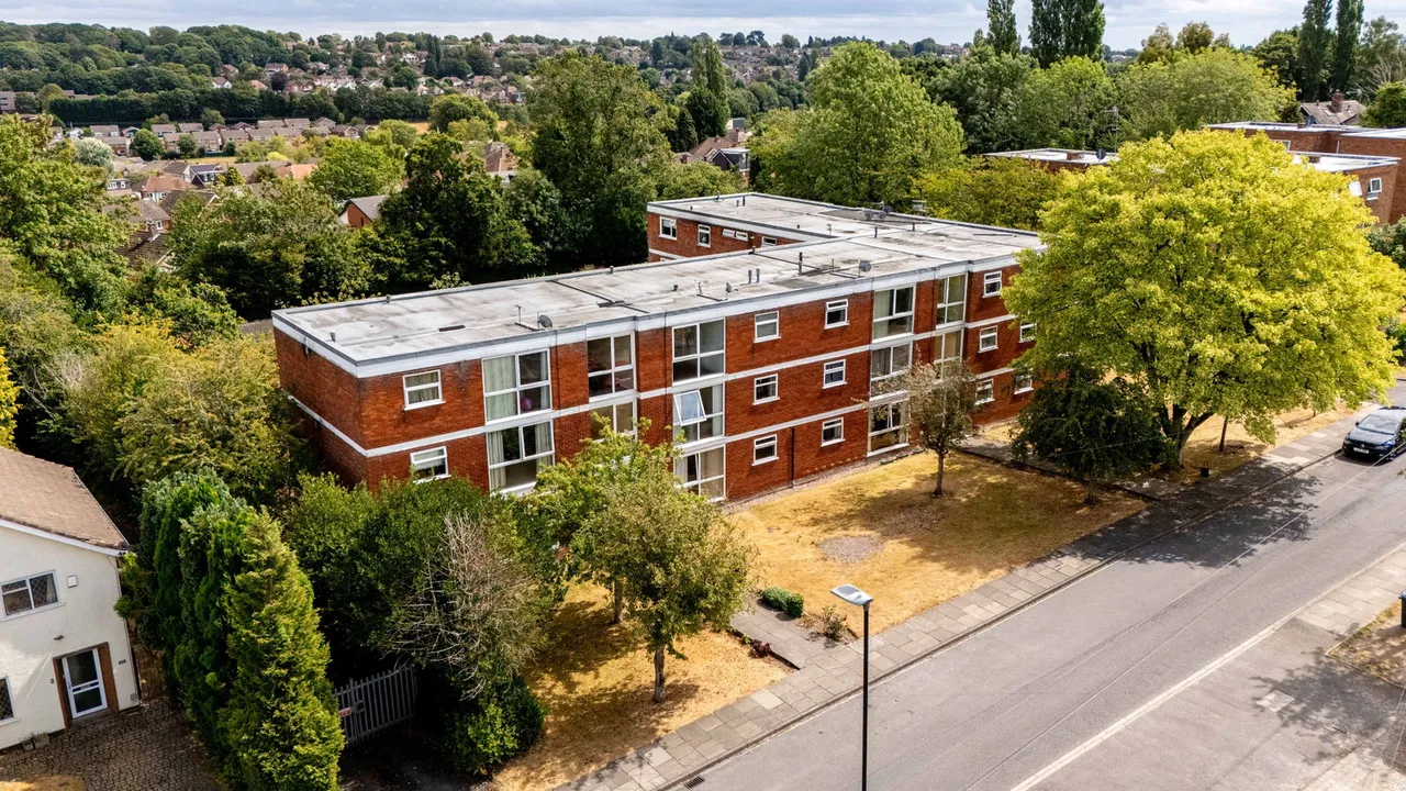 2 bed flat for sale, Blackberry Lane, Sutton Coldfield, B74