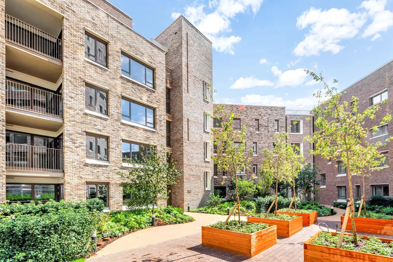 Elephant Park, Walworth Square, Elephant and Castle, London, SE17, photo 14