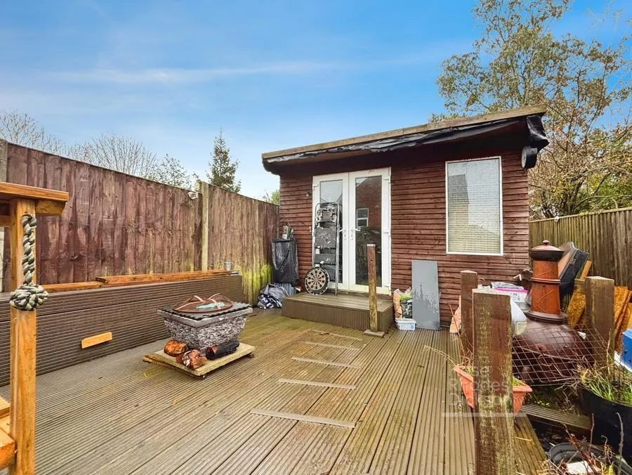 Priory Road, Newport, PO30, photo 16