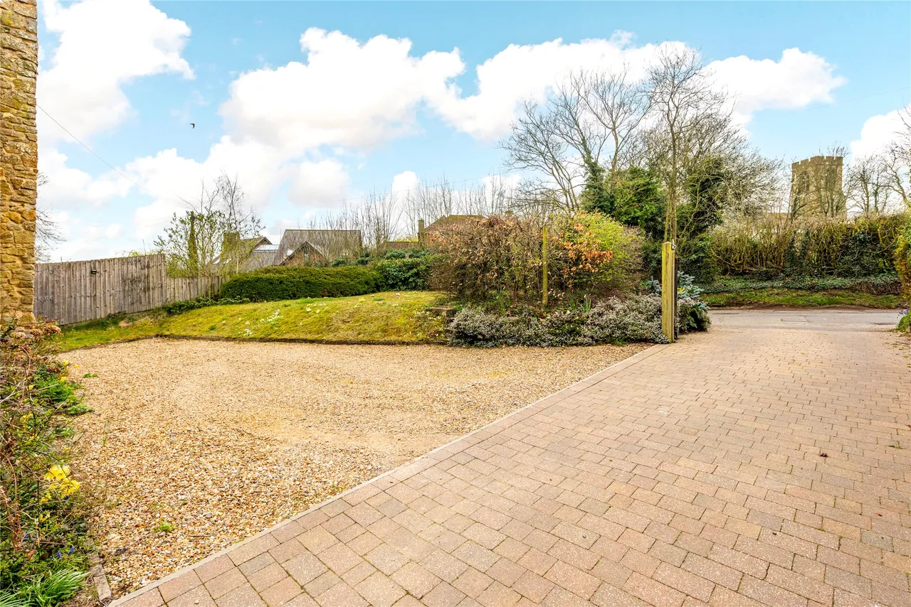 Bridge Road, Stoke Bruerne, NN12, photo 12