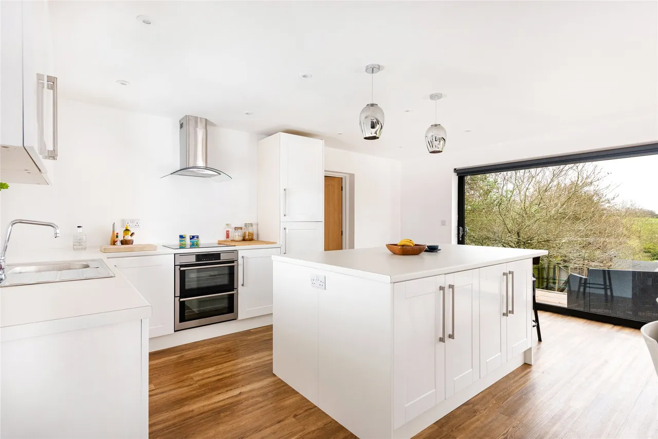 Bridge Road, Stoke Bruerne, NN12, photo 9