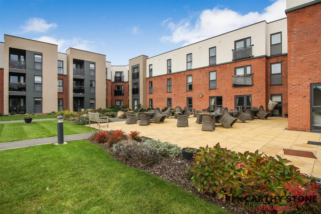 1 bed property for sale, Trimbush Way, Market Harborough, LE16