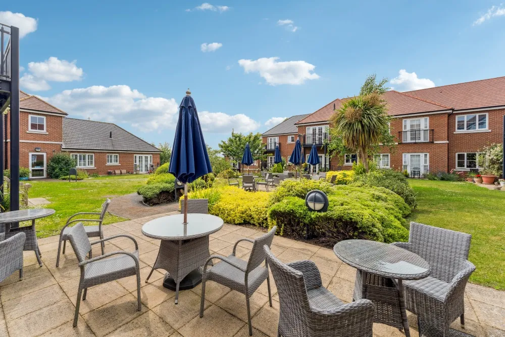 Eaves Court The Retreat, Princes Risborough, HP27, photo 9