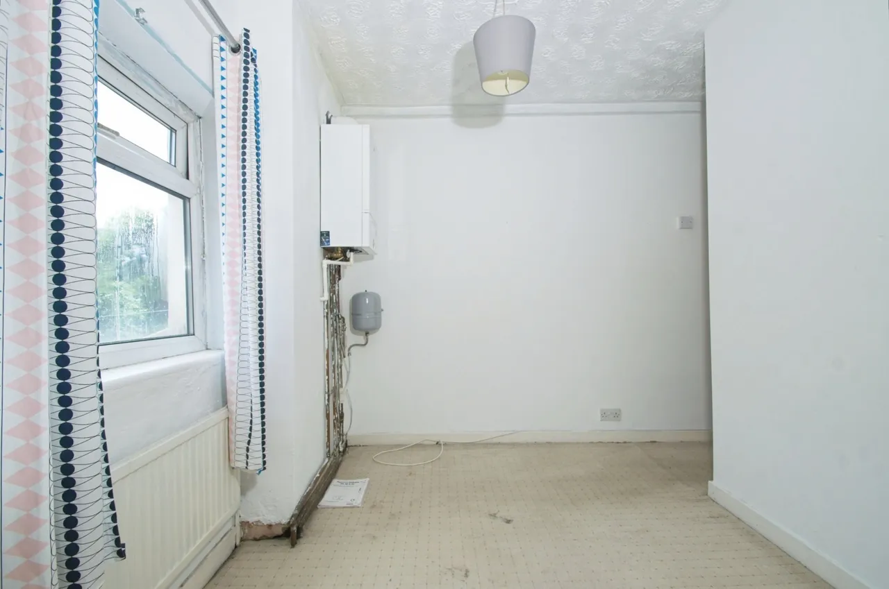 Moorland Road, Cardiff, CF24, photo 11