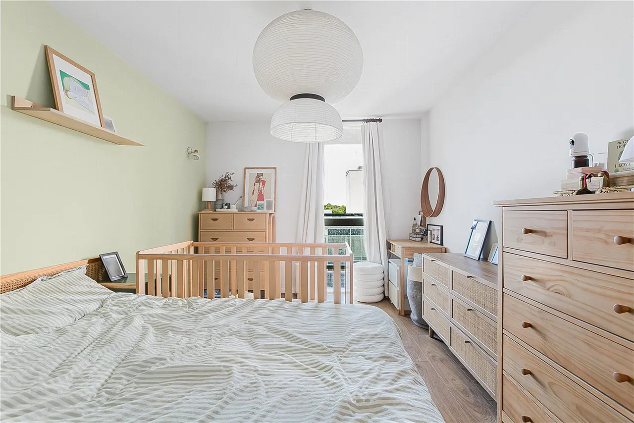 Chadwell Lane, London, N8, photo 11