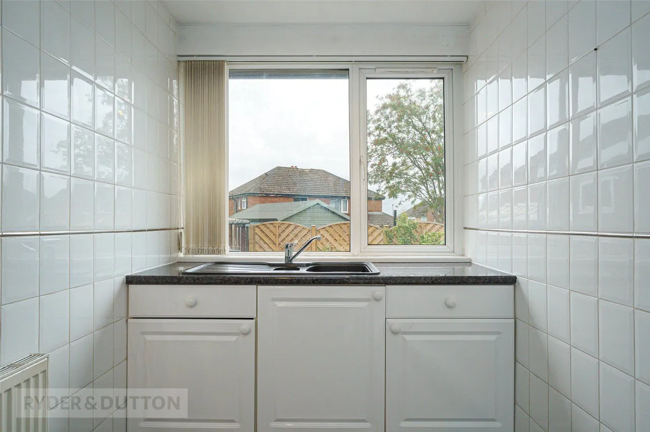 Mount Avenue, Mount, HD3, photo 4