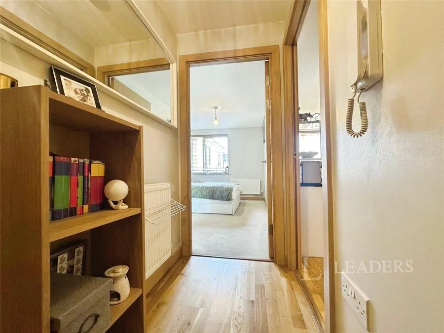 Smeaton Court, Hertford, SG13, photo 5