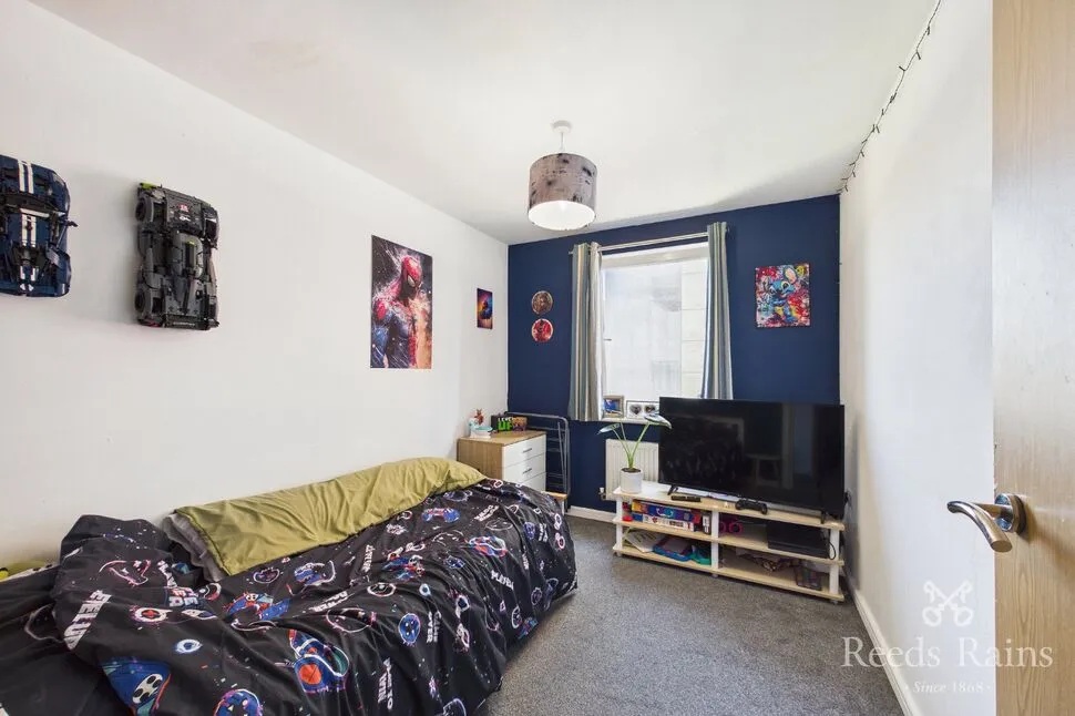 Lower Hall Street, WA10, photo 7
