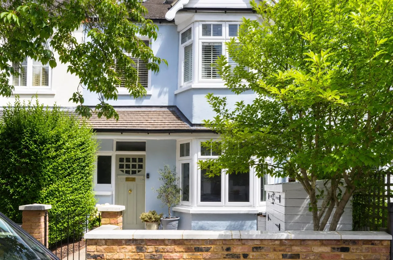 Tudor Gardens, Barnes, SW13, photo 2