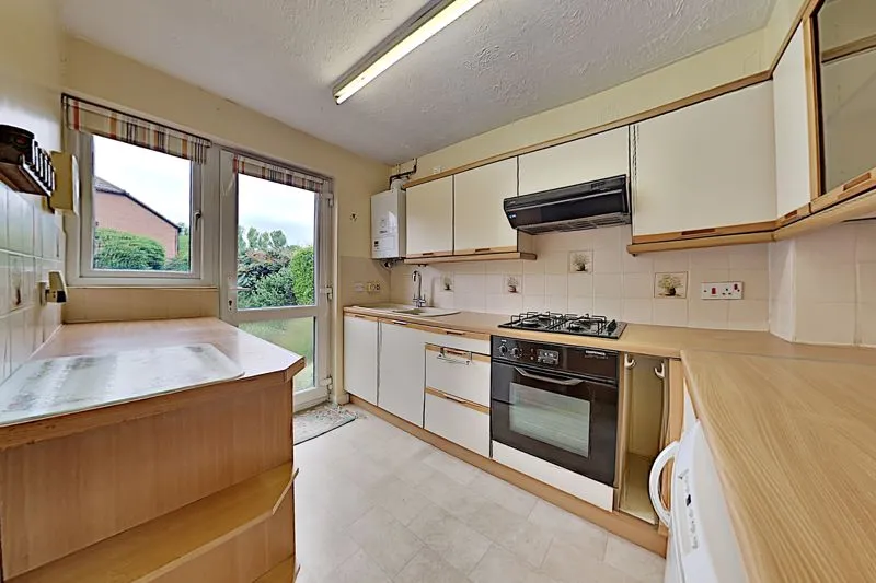 Claydon Drive, Croydon CR0 4QX, photo 9