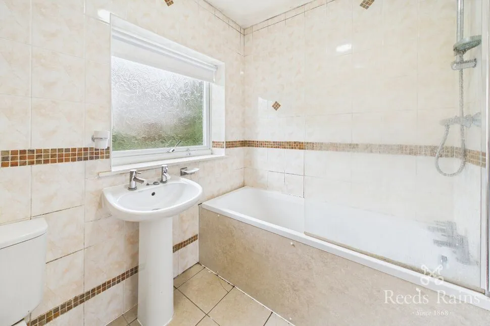 Crossfields, Huddersfield, West Yorkshire, HD5, photo 7