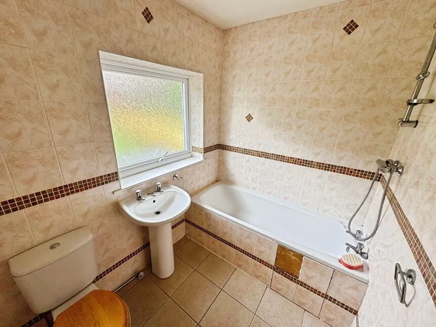Crossfields, Huddersfield, West Yorkshire, HD5, photo 6