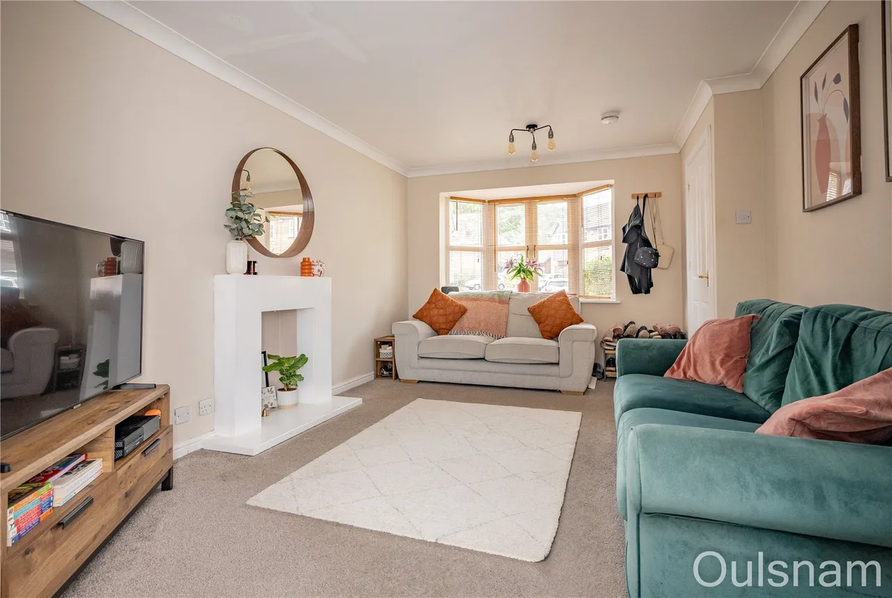 Pavilion Gardens, Bromsgrove, Worcestershire, B61 0UQ, photo 8