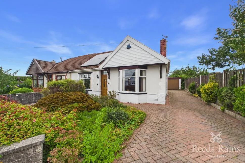 3 bed house for sale, Reedley Road, Burnley, BB10
