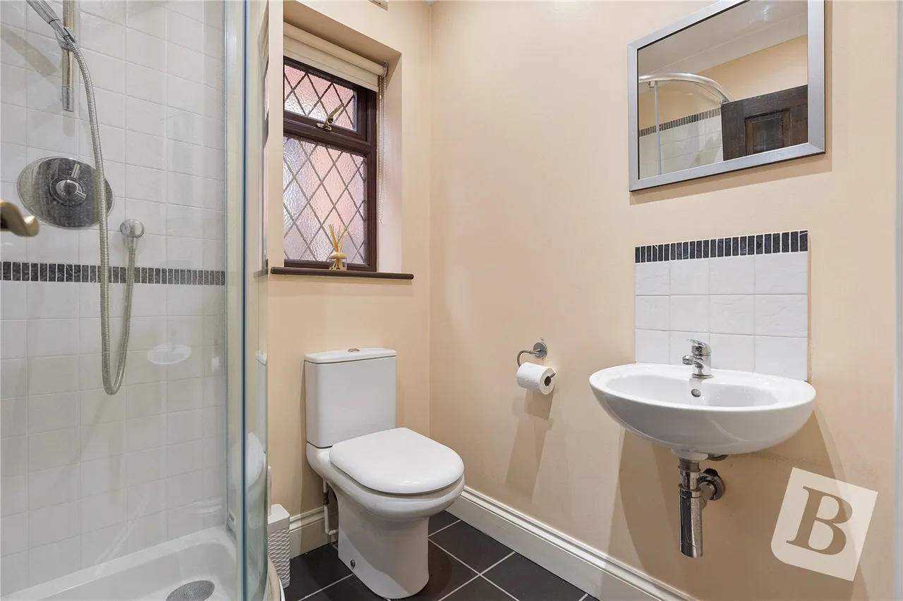 Holden Way, Upminster, RM14, photo 17