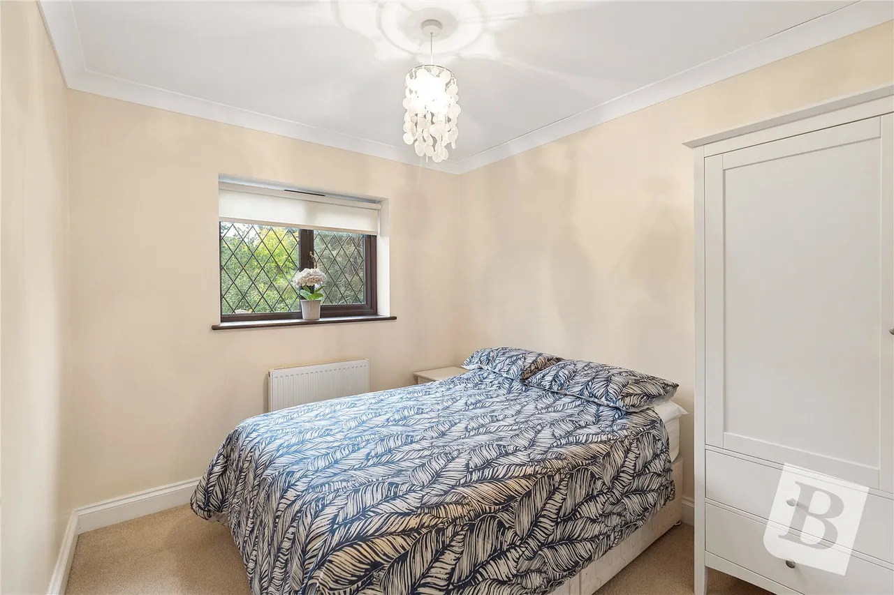 Holden Way, Upminster, RM14, photo 18