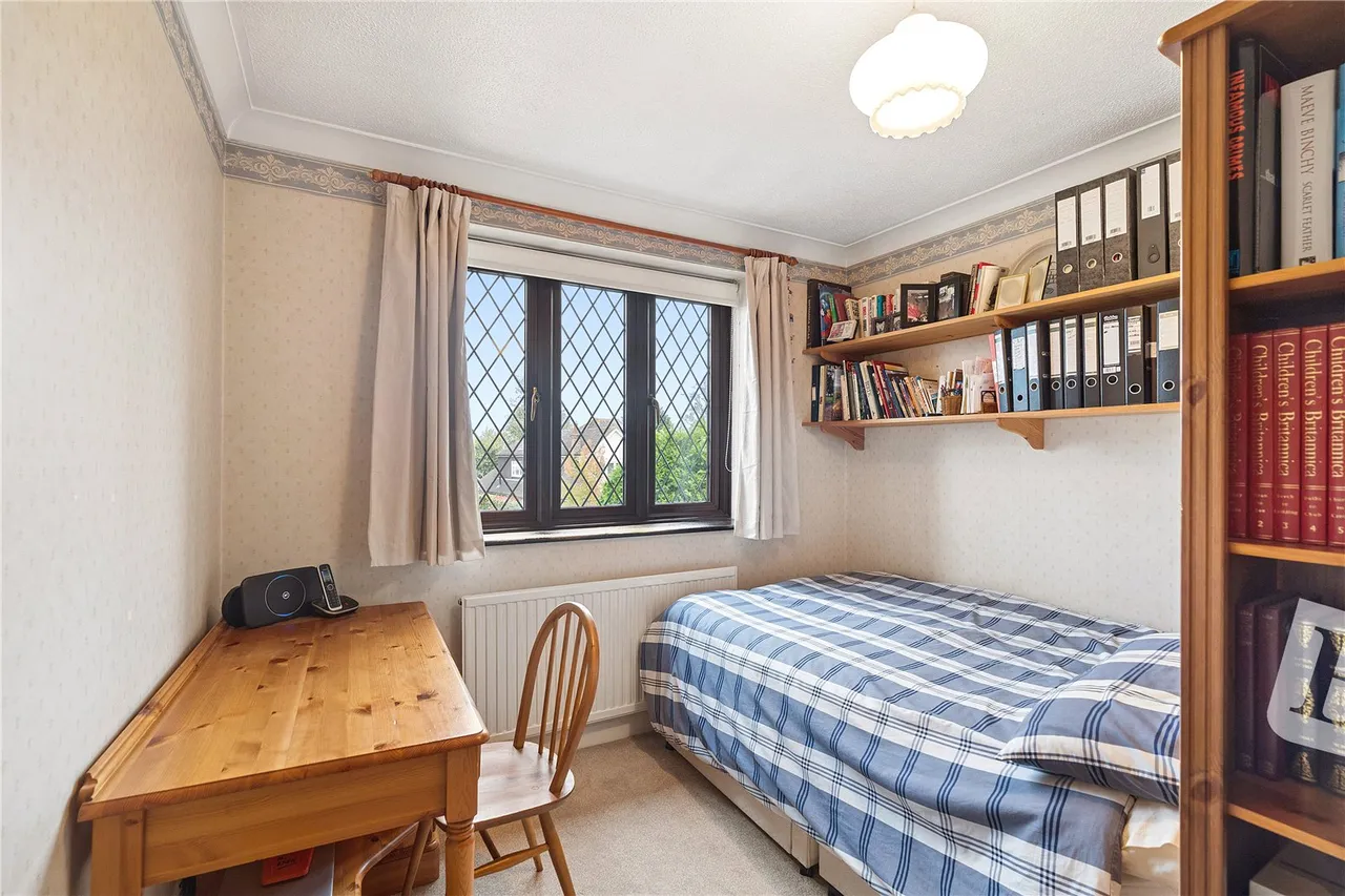 Holden Way, Upminster, RM14, photo 21