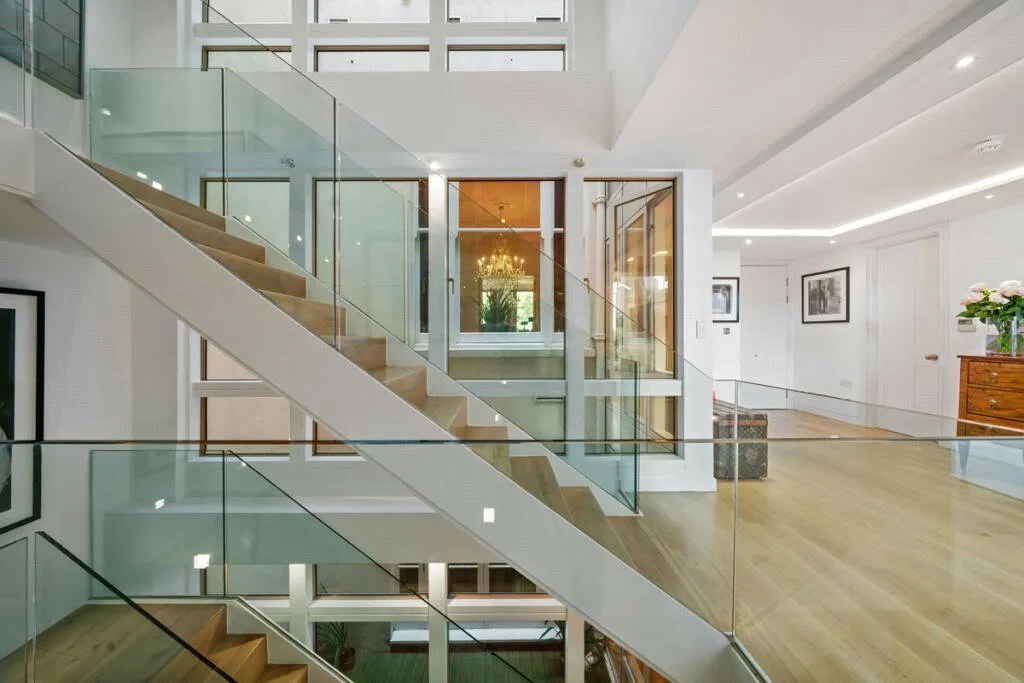 Lancaster Gate, Hyde Park, London., W2 3NQ, photo 3