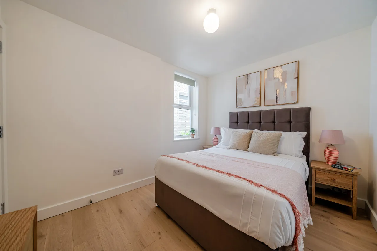 Kingston Road, London, SW20, photo 8