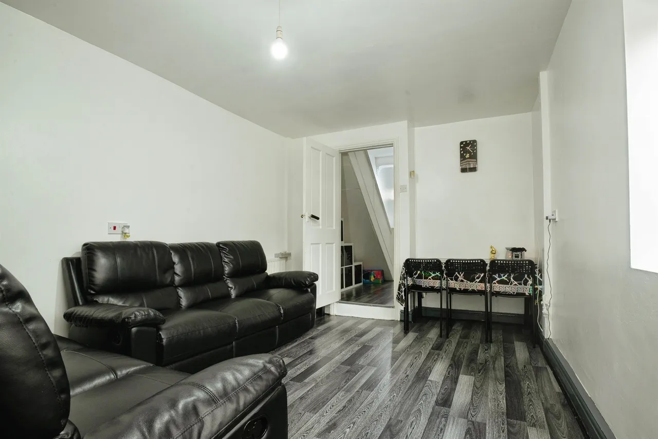 Albert Street, Cardiff, CF11, photo 5