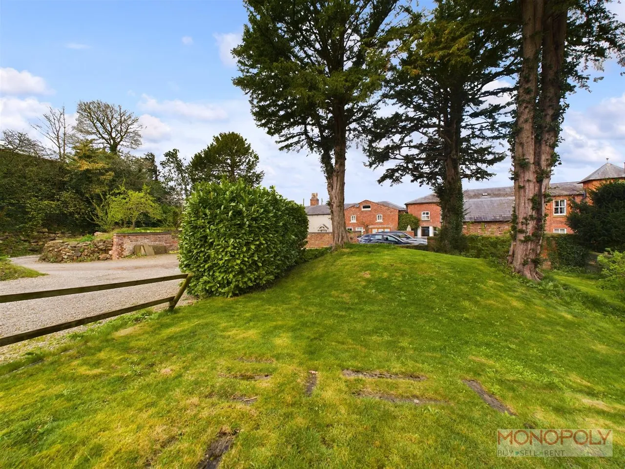 Mount Alyn Cottage Croeshowell Hill, Rossett, LL12, photo 24