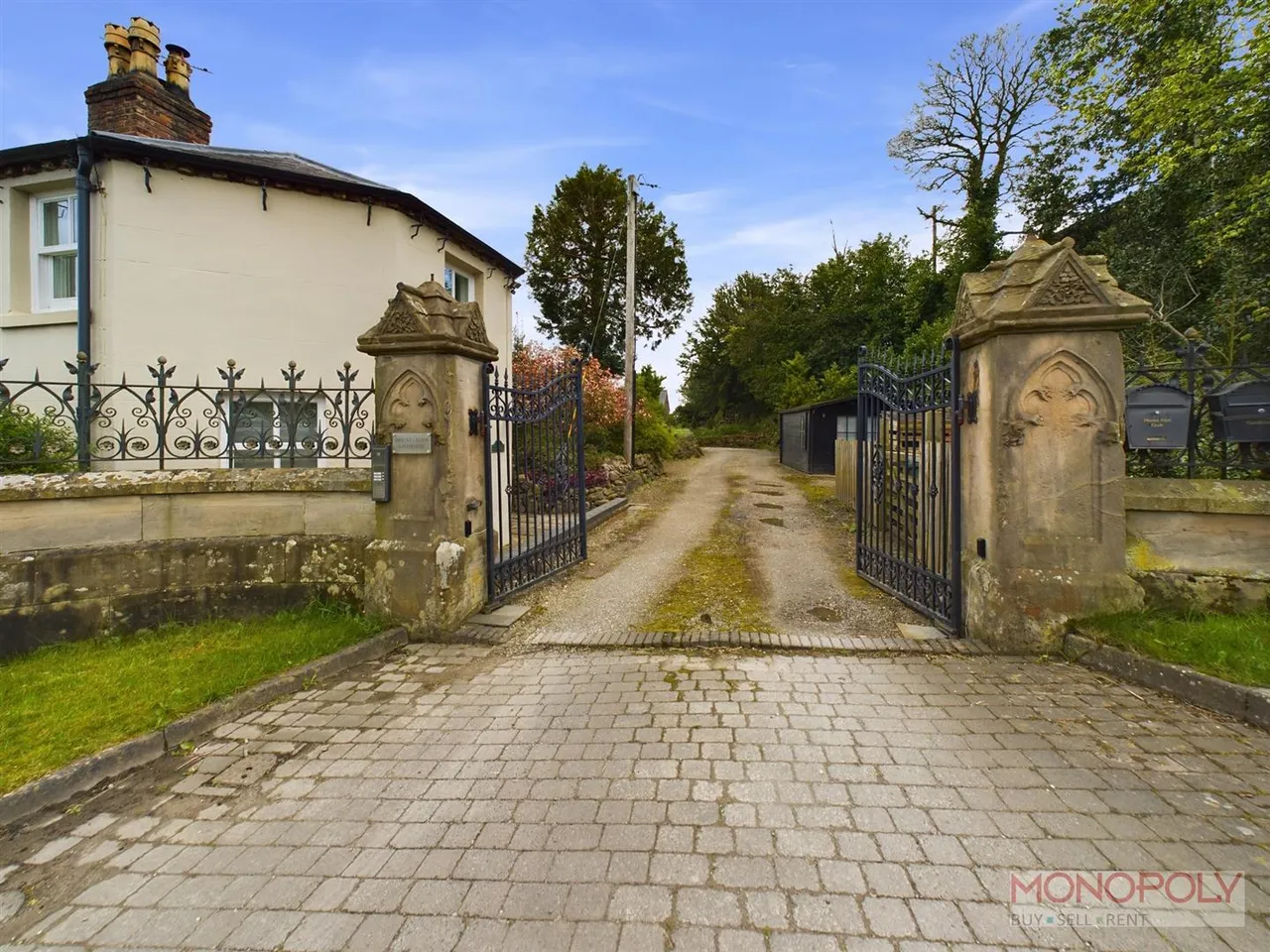 Mount Alyn Cottage Croeshowell Hill, Rossett, LL12, photo 32