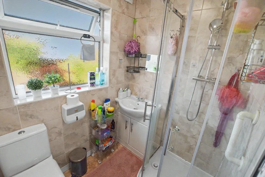 Armley Grove Place, Leeds, LS12, photo 14