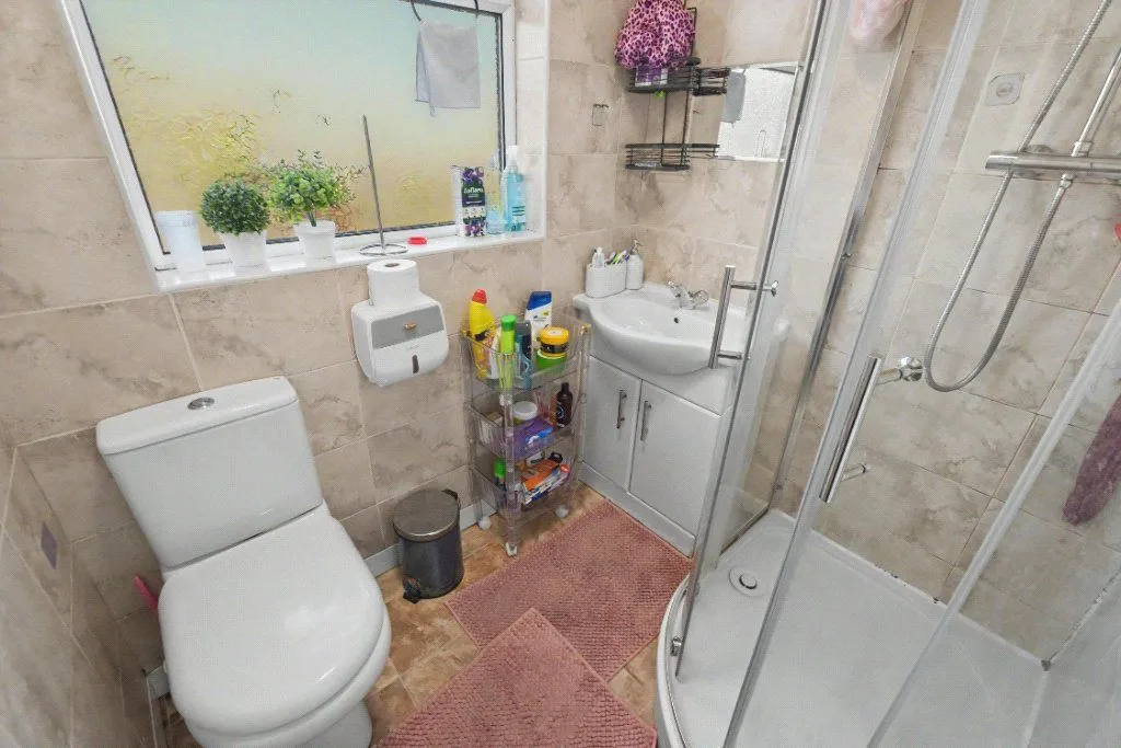 Armley Grove Place, Leeds, LS12, photo 7