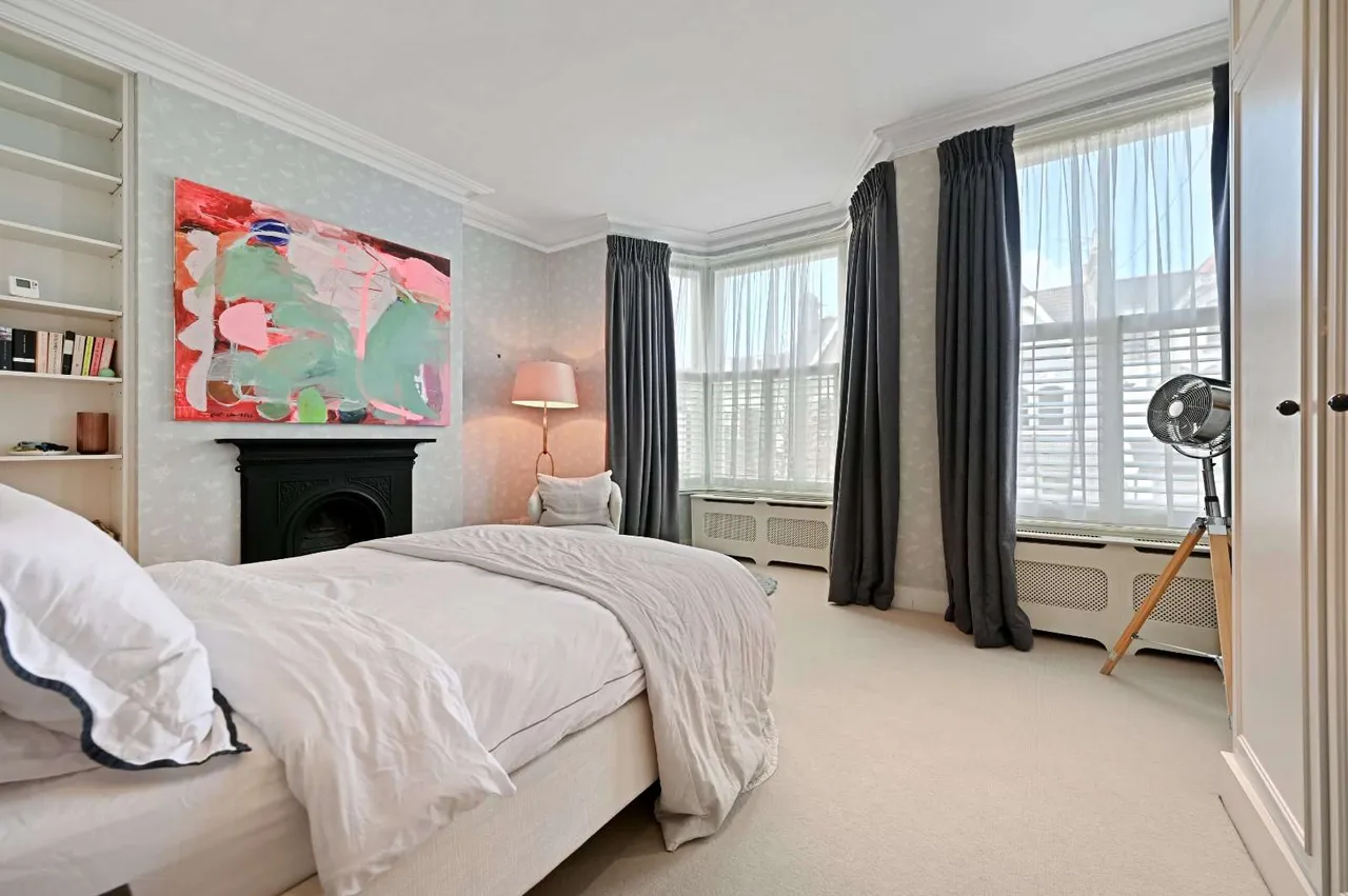 Warbeck Road, London, W12, photo 13