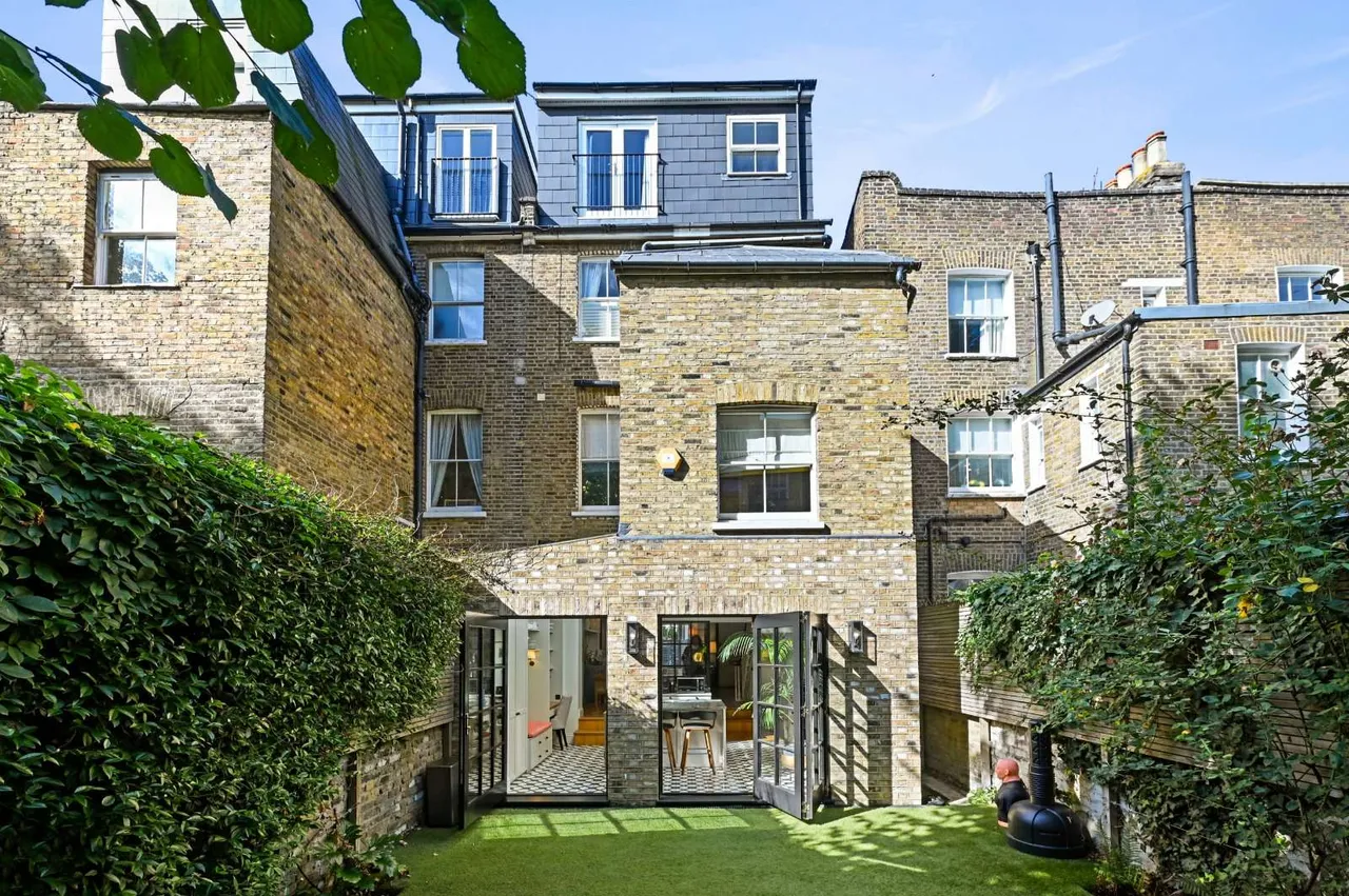 Warbeck Road, London, W12, photo 12