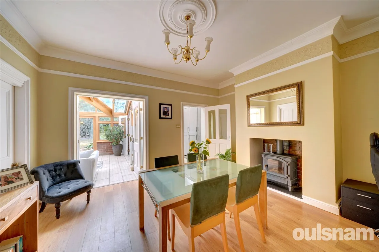 The Crescent, Bromsgrove, Worcestershire, B60 2DE, photo 4