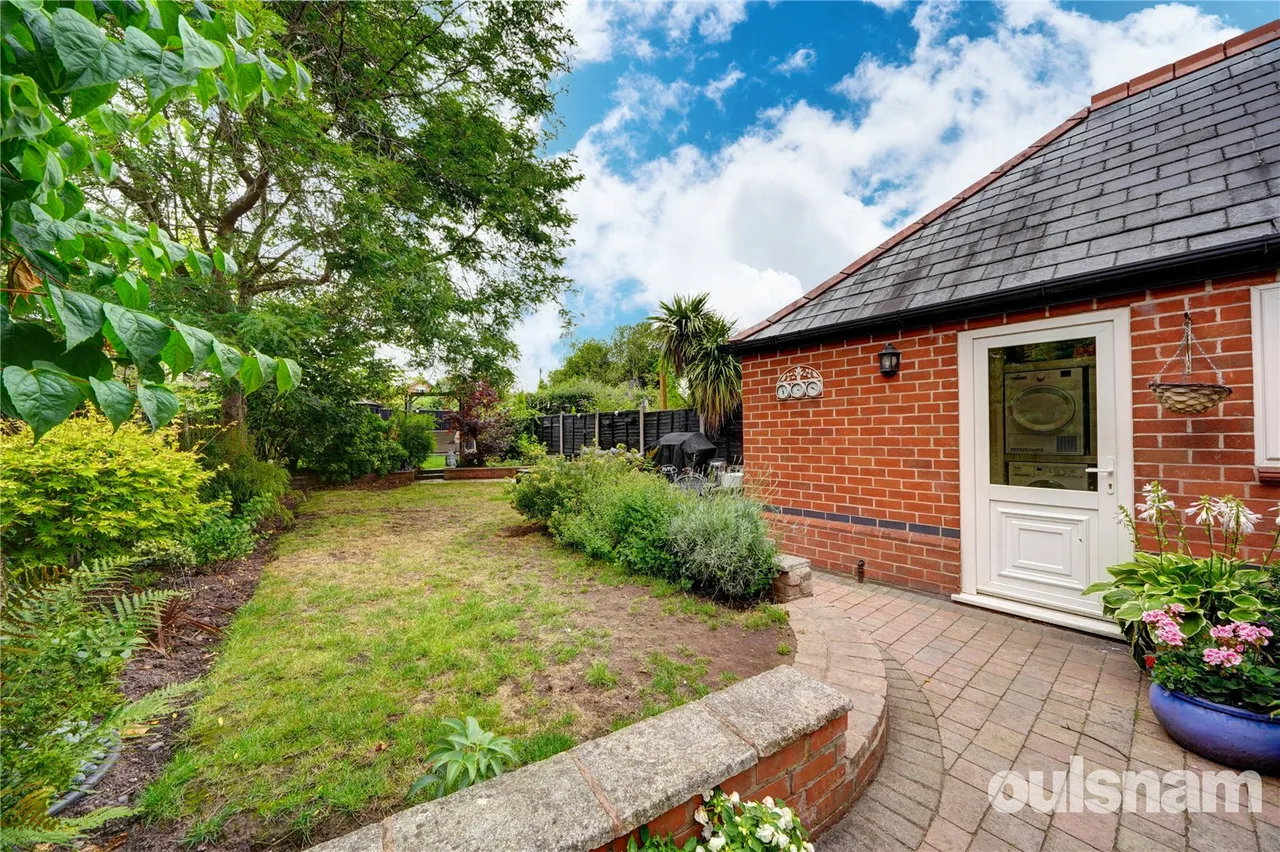 The Crescent, Bromsgrove, Worcestershire, B60 2DE, photo 25